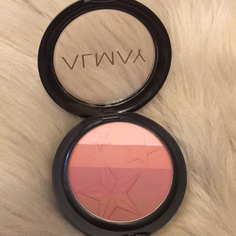Almay blush - Picture 3 of 3